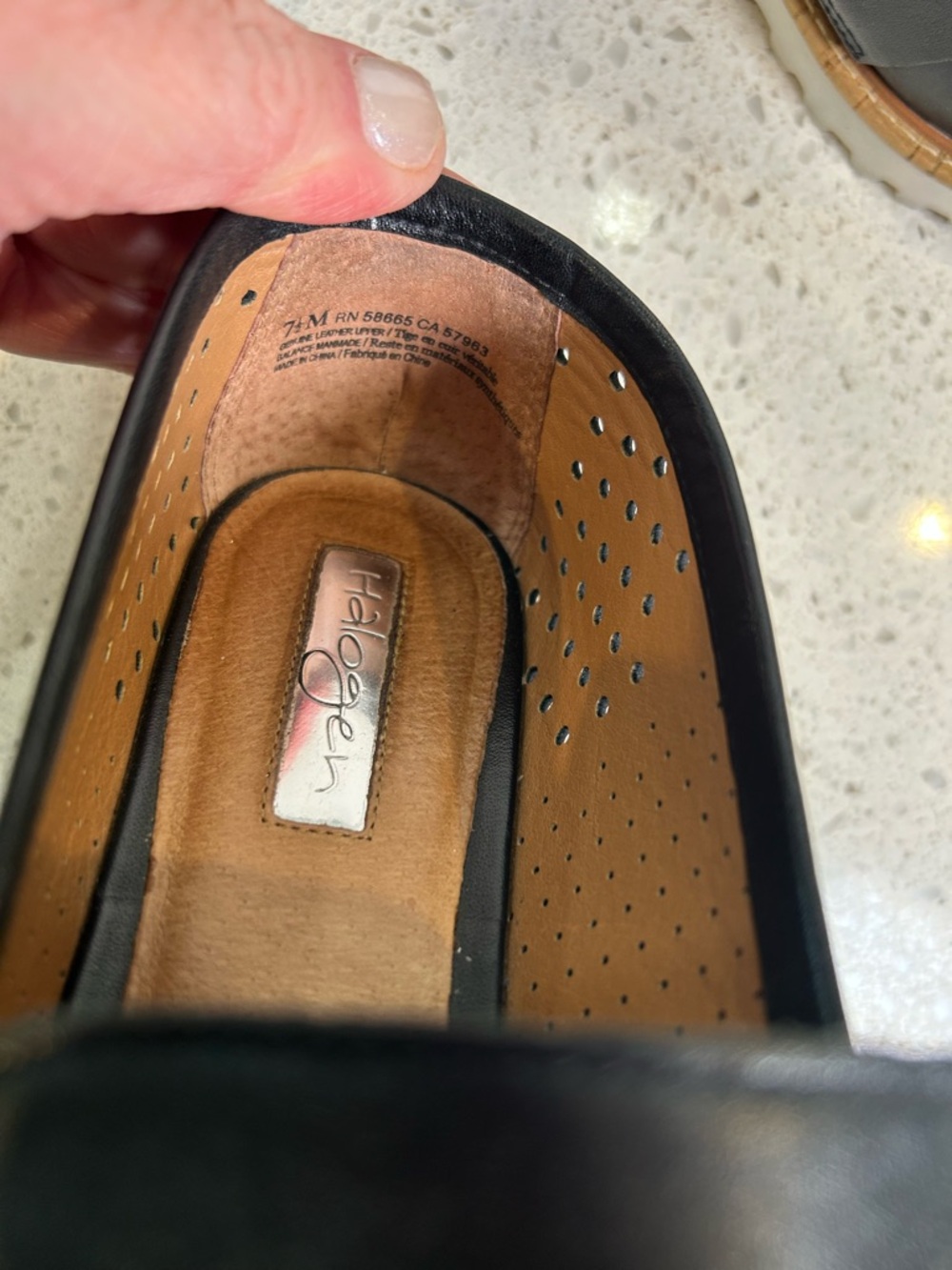 Halogen Emily Leather Perforated Classic  Loafer‎ Size 7.5 - Picture 6 of 9
